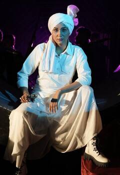 Photos: માથા પર પાઘડી બાંધી દબંગ અવતારમાં જોવા મળી સપના ચૌધરી, જુઓ તસવીરો