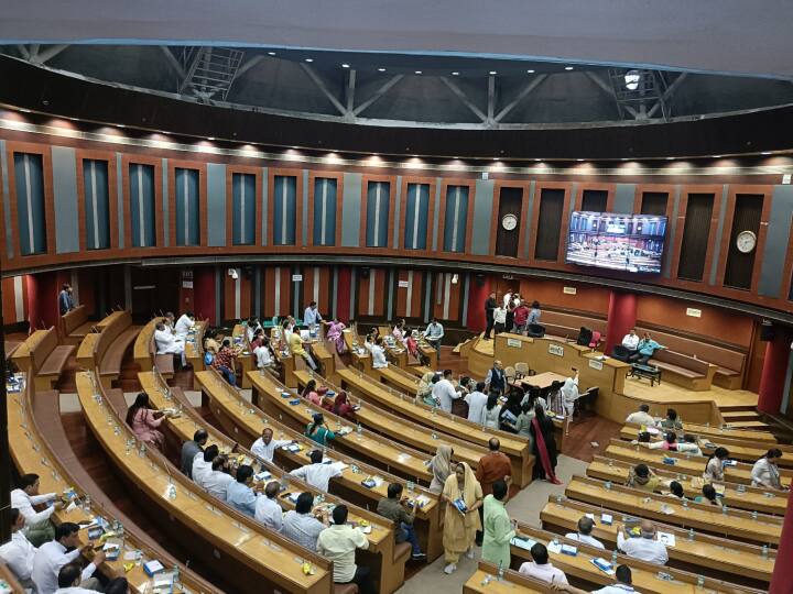 Delhi MCD Budget 2023 it was to be discussed today itself House adjourned proceedings ann Delhi MCD Budget: एमसीडी सदन की कार्यवाही शुरू होने के पांच मिनट के भीतर हुई स्थगित, बजट पर होनी थी चर्चा