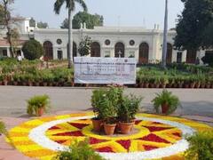 IP कॉलेज में 'फेस्ट' के दौरान चारदीवारी पर चढ़े युवक, छात्राओं ने लगाया परेशान करने का आरोप