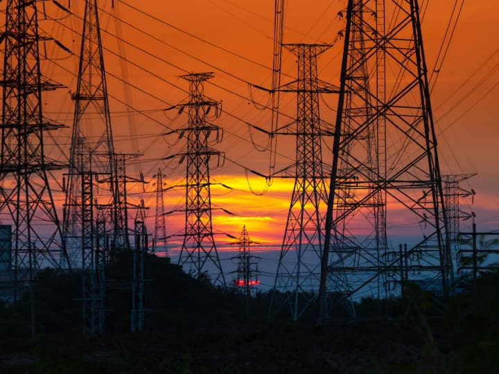 Electricity Bill reduce with 5 easy steps Electricity Bill: इलेक्ट्रिसिटी बिल घटाना है तो जानिए बिजली बचाने के 5 आसान तरीके