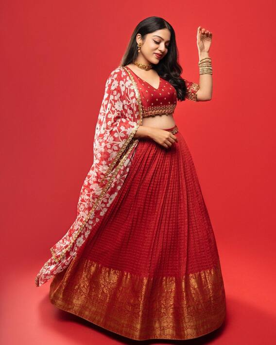Varsha Bollamma: విరిసిన ఇంద్రధనస్సులా వర్ష బొల్లమ్మ