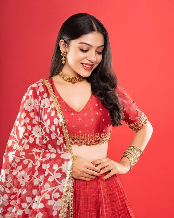 Varsha Bollamma: విరిసిన ఇంద్రధనస్సులా వర్ష బొల్లమ్మ