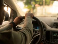 సెకండ్ హ్యాండ్ కారు కొనాలి అనుకుంటున్నారా? ఈ 5 విషయాల్లో జాగ్రత్తగా ఉండండి!