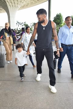 భార్య, కొడుకుతో కనిపించిన హార్దిక్ - మూడ్రోజుల్లో ప్రారంభం కానున్న ఐపీఎల్