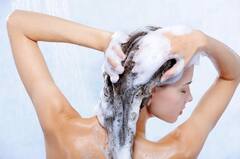 Hair Rebonding At Home: घर पर ही अपने बालों को दें स्‍टाइलिश लुक, 8 सिंपल स्टेप में करें रिबॉन्डिंग