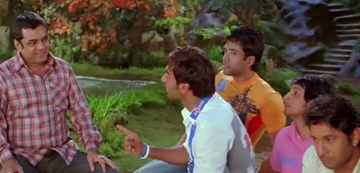 गोलमाल 5 की तैयारी भी हो रही है. इसके पहले के चार पार्ट ने बॉक्स ऑफिस पर ठीक ठाक कमाई की थी. कॉमेडी से भरी इस फिल्म का भी फैंस को काफी इंतजार है.