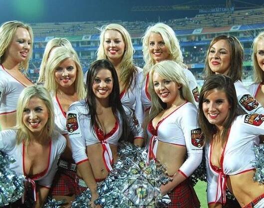 Cheerleaders : IPL Cheerleaders Salaries How Much They Earn in a Season Explainer Cheerleaders : IPLની ચીયરલીડર્સના જીવનનો એ કાળો અધ્યાય, ક્યાંથી આવે છે ને કેટલુ કમાય છે?