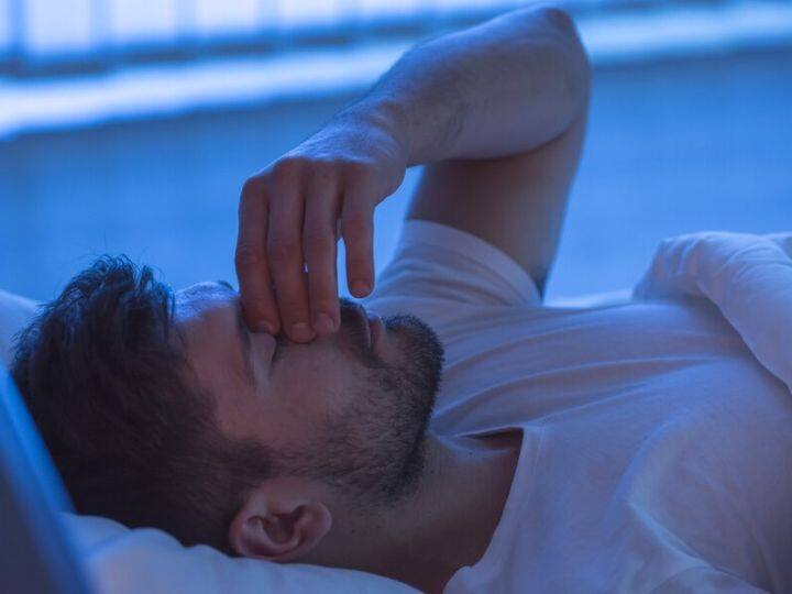 क्या आप भी रोज 7-8 घंटे से ज्यादा सोते हैं? संभल जाइए वरना ये 5 बीमारियां आपको जकड़ लेंगी Sleeping More Than 8-9 Hours Daily You Will Suffer From These 5 Diseases क्या आप भी रोज 7-8 घंटे से ज्यादा सोते हैं? संभल जाइए वरना ये 5 बीमारियां आपको जकड़ लेंगी