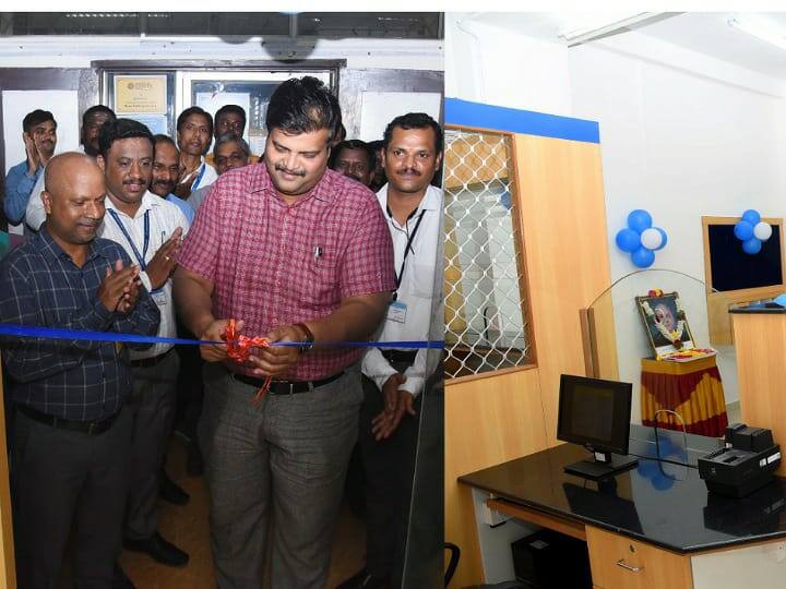 Karur: Indian Overseas Bank office was inaugurated by District collector TNN கரூர் ஆட்சியர் அலுவலக வளாகத்தில் இந்தியன் ஓவர்சீஸ் புதிய வங்கி கிளை திறப்பு