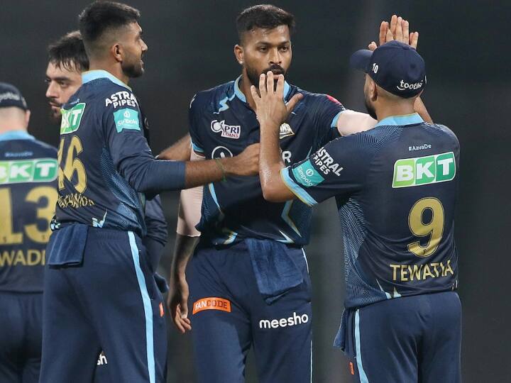 गुजरात टाइटंस के सामने फाइनल मैच में राजस्थान रॉयल्स की टीम थी. इस मैच में पहले बल्लेबाजी करने उतरी राजस्थान रॉयल्स की टीम ने 20 ओवर में 9 विकेट पर 130 रन बनाए. (फोटो क्रेडिट- सोशल मीडिया)