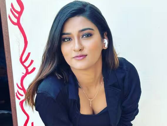 Akanksha Dubey : भोजपुरी गायकाविरोधात गुन्हा दाखल; आकांक्षाला धमकी आणि टॉर्चर केल्याचा आरोप