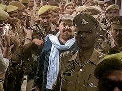 अतीक अहमद को लेकर साबरमती जेल के लिए रवाना हुई यूपी पुलिस, नैनी जेल से निकला काफिला