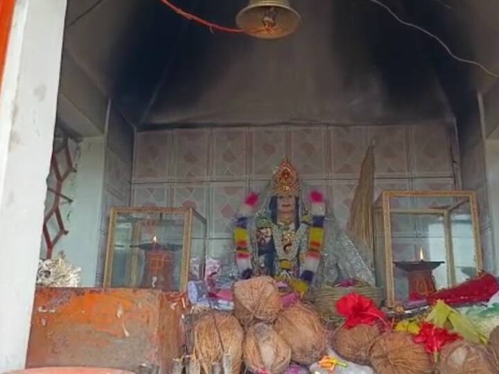 Balod News: छत्तीसगढ़ में एक ऐसा मंदिर जहां लोग करते हैं 'डायन' की पूजा, जानिए इस मंदिर की दिलचस्प कहानी Witch temple in Balod Witch Chhattisgarh people worship witch know story of temple Chhattisgarh Witch Temple ann Balod News: छत्तीसगढ़ में एक ऐसा मंदिर जहां लोग करते हैं 'डायन' की पूजा, जानिए इस मंदिर की दिलचस्प कहानी