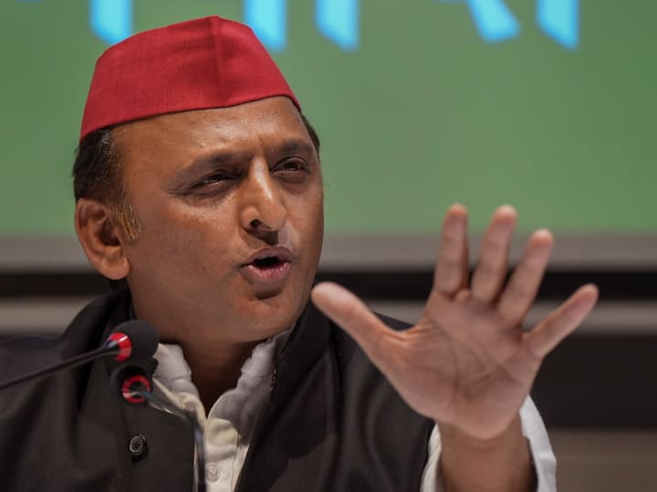 Akhilesh yadav says harassment and humiliation is no less than rape or murder of morale on BJP in Hathras Rape Case UP Politics: अखिलेश यादव बोले- 'ये प्रताड़ना और अपमान भी... बलात्कार या मनोबल की हत्या से कम नहीं', क्यों दिया ये बयान?