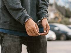 Hyderabad: बस यात्रियों को निशाना बनाने वाला कुख्यात अपराधी चढ़ा पुलिस के हत्थे, कब्जे से 343 ग्राम सोना बरामद