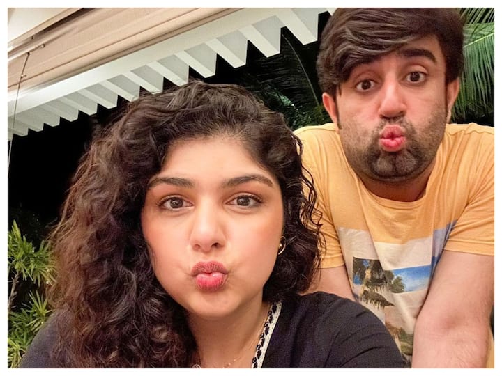 Arjun Kapoor's sister Anshula Kapoor was in the Maldives with her boyfriend Rohan Thakkar. On Tuesday, she shared a few pictures from her vacation.