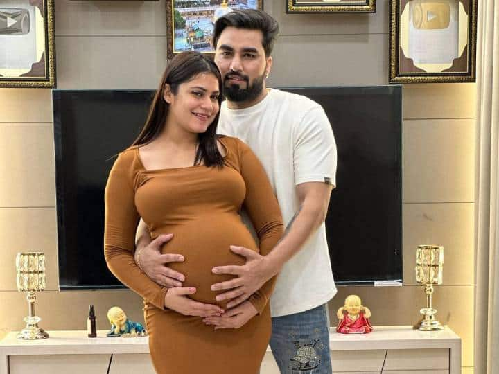 Youtuber Armaan Malik Second Wife Pregnancy: यूट्यूबर अरमान मलिक की दूसरी पत्नी कृतिका मलिक जल्द ही मां बनने वाली हैं. वह तीन बार मिसकैरेज का दर्द झेल चुकी हैं.