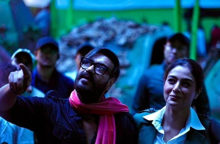 अजय देवगन और तब्बू स्टारर मोस्ट अवेटेड फिल्म ‘भोला’ इस 30 मार्च को सिनेमाघरों में दस्तक दे देगी. इस फिल्म को लेकर काफी बज है ये भी कहा जा रहा है ये फिल्म शाहरुख खान की मेगा ब्लॉक बस्टर ‘पठान’ को टक्कर दे सकती है.