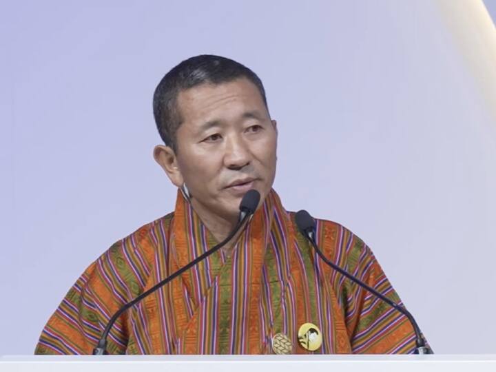 Doklam Standoff Bhutan PM Lotay Tshering refutes reports of Chinese villages being built on Bhutanese territory Concern In India Doklam Issue: डोकलाम पर भूटान के पीएम ने ऐसा क्या कहा जो भारत की फिक्र को बढ़ा सकता है?