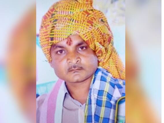 Kota: 'अपनी बीमारी से परेशान हो गया हूं, बच्चों को दुखी नहीं देख सकता', घर से आधा किमी दूर जाकर पिता ने लगाई फांसी Kota: 'अपनी बीमारी से परेशान हो गया हूं, बच्चों को दुखी नहीं देख सकता', घर से आधा किमी दूर जाकर पिता ने लगाई फांसी