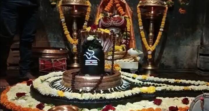 राज्यातील शिल्पकलेचा उत्तम नमुना म्हणून भुलेश्वरच्या मंदिराकडे पाहिलं जातं.