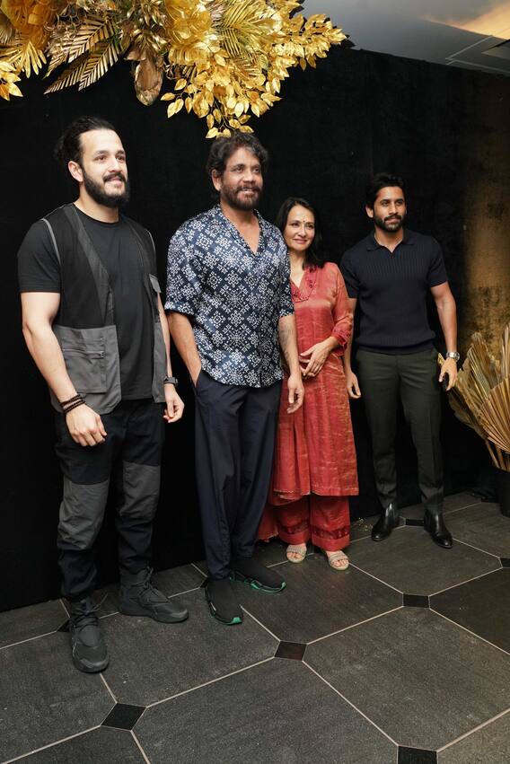 Ram Charan Birthday Party photos 2023 : రామ్ చరణ్ బర్త్ డే పార్టీలో స్టార్స్ సందడి - ఎవరెవరు వచ్చారో చూశారా?