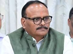 डिप्टी सीएम ब्रजेश पाठक ने दो सरकारी डॉक्टरों को किया बर्खास्त, प्राइवेट प्रैक्टिस का था आरोप