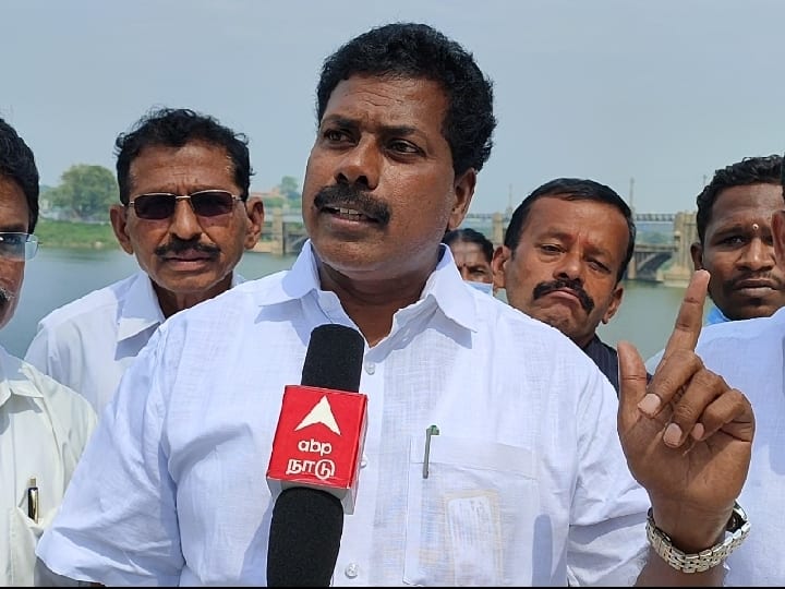 One tonne of fish from Mettur to Chennai treat given by the MLA for fulfilling the grant request. மேட்டூரில் இருந்து சென்னை சென்ற ஒரு டன் மீன்... மானிய கோரிக்கையை நிறைவேற்றியதற்கு எம்.எல்.ஏ கொடுத்த ட்ரீட்.