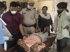 बूंदी कलेक्टर ने जिला अस्पताल में मरीजों का किया इलाज, CM गहलोत ने तारीफ में किया ट्वीट