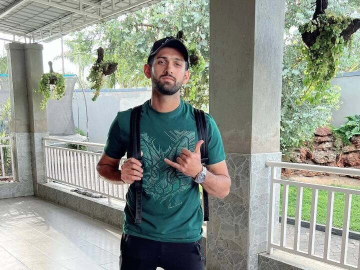 IPL 2023: पंजाब किंग्स को चैंपियन बनाने भारत पहुंचा जिम्बाब्वे का यह स्टार खिलाड़ी, फोटो वायरल IPL 2023 Punjab Kings Star allrounder Sikandar Raza reached india before ipl IPL 2023: पंजाब किंग्स को चैंपियन बनाने भारत पहुंचा जिम्बाब्वे का यह स्टार खिलाड़ी, फोटो वायरल