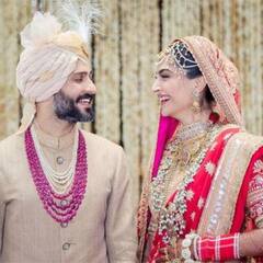 Sonam Kapoor Pics: शादी के वक्त इमोशनल हो गई थीं सोनम कपूर, देखिए एक्ट्रेस की अनसीन वेडिंग एल्बम