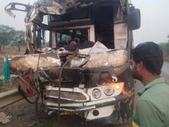 भीषण हादसा में ड्राइवर का पैर कटकर हुआ अलग, बस-ट्रक की टक्कर में 40 से ज्यादा बाराती घायल