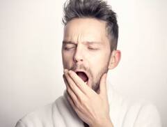 ਕੀ ਤੁਸੀਂ ਕਦੇ ਸੋਚਿਆ ਹੈ ਕਿ ਤੁਸੀਂ ਵੀ ਕਿਸੇ ਹੋਰ ਨੂੰ ਦੇਖ ਕੇ ਉਬਾਸੀ ਕਿਉਂ ਆਉਣ ਲੱਗਦੀ? ਸਮਝੋ ਇਸ ਪਿੱਛੇ ਕੀ ਕਾਰਨ ਹੈ