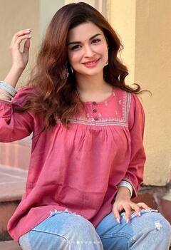 Avneet Kaur: ਪਿੰਕ ਟੌਪ 'ਚ ਅਵਨੀਤ ਕੌਰ ਦੀ ਖੂਬਸੂਰਤੀ ਦੇਖ ਪ੍ਰਸ਼ੰਸਕ ਹੋਏ ਦੀਵਾਨੇ, ਕਿਲਰ ਮੁਸਕਰਾਹਟ 'ਤੇ ਲੁਟਾਏ ਦਿਲ