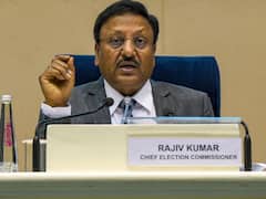 Karnataka Election 2023: ઘરેથી વોટિંગની સુવિધા, ટ્રાન્સજેંડર, યુવાઓ અને મહિલાઓ માટે અલગ બૂથ, વાંચો ચૂંટણી પંચની મોટી જાહેરાત