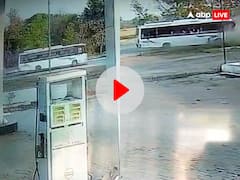 गया: बस और बाइक की भीषण टक्कर का CCTV फुटेज आया सामने, नजारा देख खड़े हो जाएंगे रोंगटे