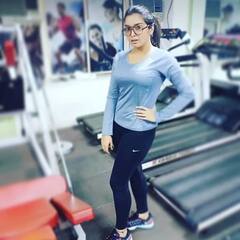 Aamrapali Dubey Fitness: पिज्ज़ा-बर्गर खाकर भी खुद को फिट रखती हैं आम्रपाली दुबे, खाने के साथ कोई समझौता नहीं करतीं एक्ट्रेस