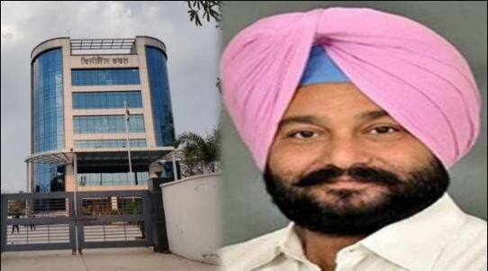 Former minister Gurpreet Kangar appeared before the vigilance officials ਵਿਜੀਲੈਂਸ ਅਧਿਕਾਰੀਆਂ ਅੱਗੇ ਪੇਸ਼ ਹੋਏ ਸਾਬਕਾ ਮੰਤਰੀ ਗੁਰਪ੍ਰੀਤ ਕਾਂਗੜ