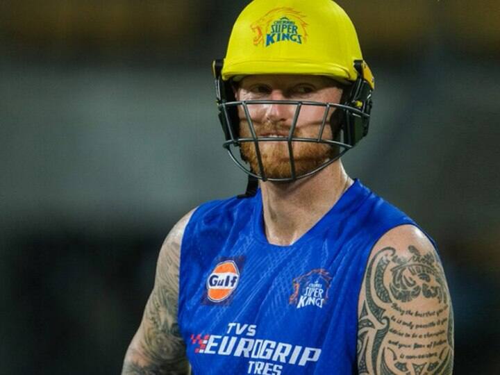 इंग्लैंड के ऑलराउंडर बेन स्टोक्स पर चेन्नई सुपर किंग्स ने दांव लगाया है. उन्हें 16.25 करोड़ रुपये में खरीदा है. चेन्नई के लिए स्टोक्स अच्छा परफॉर्म कर सकते हैं. इससे पहले वे आईपीएल में विस्फोटक बैटिंग करके चर्चा में आ चुके हैं.