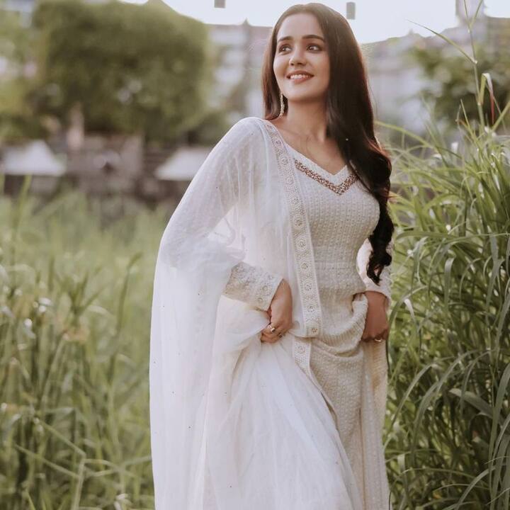 அனன்யாவிற்கு இன்று பிறந்தநாள். இதையொட்டி, இவர் தமிழில் கம்-பேக் கொடுப்பது எப்போது என ரசிகர்கள் கேள்வியெழுப்பி வருகின்றனர்