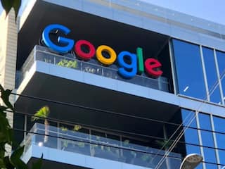 Google AI : গুগলের সার্চ ইঞ্জিনেই জুড়বে এআই, চ্যাটজিপিটির জনপ্রিয়তা রুখতে নতুন নীতি পিচাইয়ের