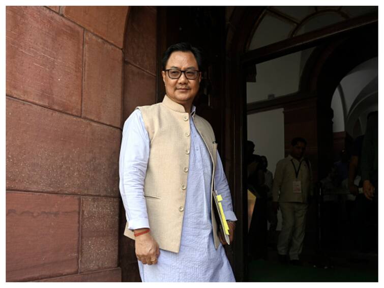 'Criticism Of Govt Not Anti-India': 300 Lawyers Urge Minister Kiren Rijiju To Withdraw Remarks On Retd Judges 'Criticism Of Govt Not Anti-India': 300 Lawyers Urge Minister Kiren Rijiju To Withdraw Remarks On Retd Judges