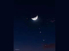 Five Planets' Alignment: Mercury, Venus, Mars, Jupiter, Uranus And Moon Line Up. See PICS