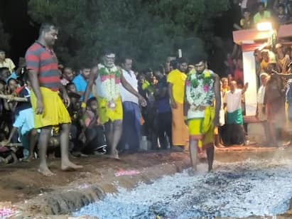 Ayyarmalai Sri Maha Mariamman Temple thimithi Festival TNN கரூர்: அய்யர்மலை ஸ்ரீ மகா மாரியம்மன் கோவில் தீமிதி திருவிழா - பக்தர்கள் நேர்த்தி கடன்