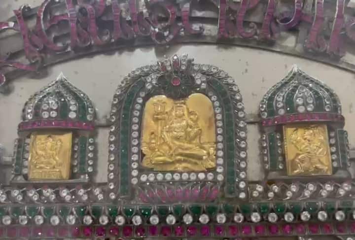 વાલ્મિકીથી લઈને તુલસીદાસ સુધીના ઘણા લોકોએ અનેક પેઢીઓથી આ રામાયણને પોતાની રીતે લખી છે.  1977માં રામભાઇ ગોકળભાઇએ રામાયણ ખૂબ જ અનોખી રીતે લખી હતી.