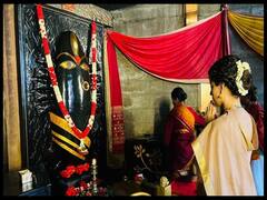 Kangana Ranaut Photos: లింగభైరవి అమ్మవారిని దర్శించుకున్న కంగనా