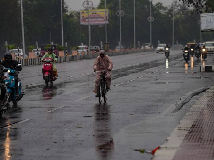 UP Weather Update 30 March 2023 IMD Rain yellow Alert in UP Noida Lucknow Agra Varanasi Ka Mausam UP Weather Update: यूपी में बारिश को लेकर येलो अलर्ट, इन इलाकों में चल सकती हैं तेज हवाएं, जानिए आपके इलाके का हाल