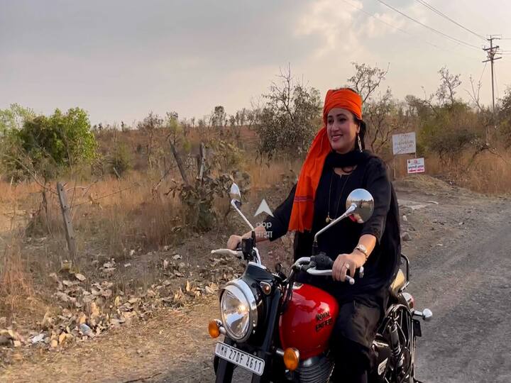 सध्या सोशल मीडियावर त्यांचा व्हिडीओ व्हायरल होतोय.