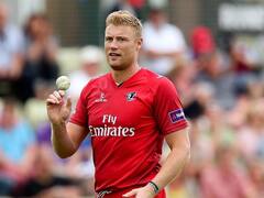 Photos: पहले इंटरनेशनल क्रिकेट में जलवा बिखेरा, फिर प्रोफेशनल बॉक्सर बन अमेरिकी मुक्केबाज को चटाई धूल