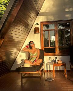 Krishna Mukherjee Trolled: ‘इससे अच्छा डायपर पहन लेती...’, हनीमून पर टीवी की 'संस्कारी बहू' को बिकिनी में देख भड़के लोग